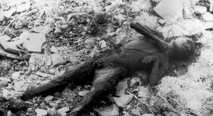 71 años después: Identifican al niño carbonizado de una icónica fotografía del bombardeo de Nagasaki