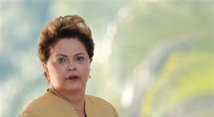  Tribunal obliga a Rousseff a explicar gasto público 
