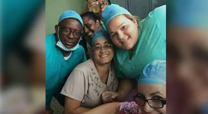 Salud Pública ordena investigar foto de médicos tomando cerveza en hospital