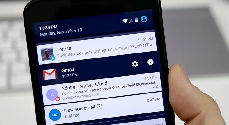  Investigación revela personas que reciben notificaciones todo el día por el celular sienten "vibraciones fantasmales" 