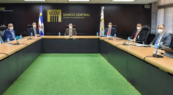 Banco Central, Hacienda y Superintendencia evalúan mecanismos para un fondo de garantía para MIPYMES