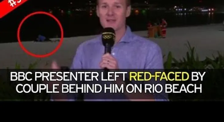 La incómoda reacción de un presentador al ver a una pareja teniendo sexo en la playa de Río
