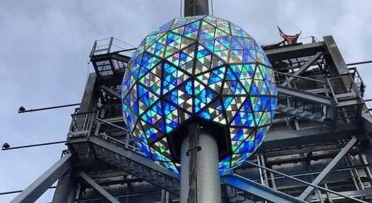 La esfera de Times Square está casi lista para el Año Nuevo