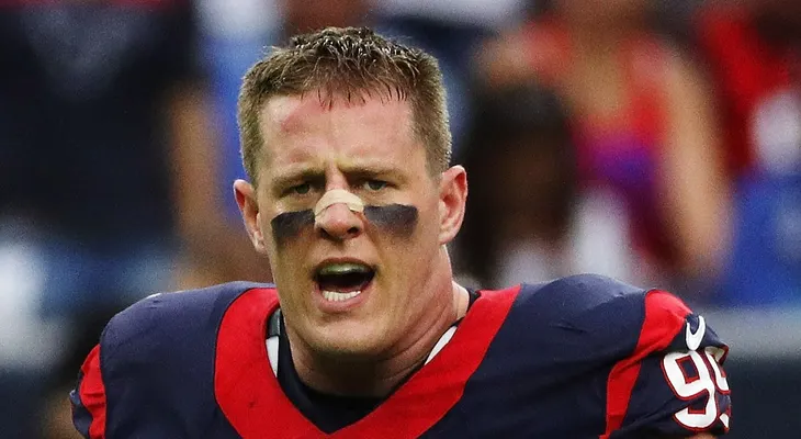 Jugador de fútbol americano recauda millonaria suma para los damnificados de Harvey