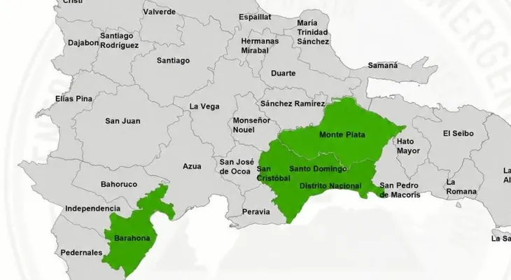 COE emite alerta verde para cinco provincias por activa onda tropical