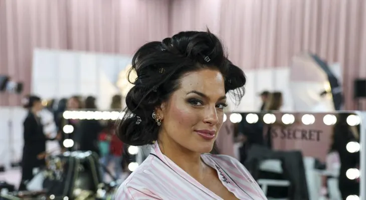 Victoria's Secret revelará a su nuevo ángel este domingo; Andreína Martínez es una de las tres finalistas