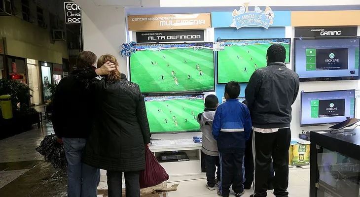 AFA escoge la sociedad que televisará el fútbol argentino tras el fin de "Fútbol para todos"