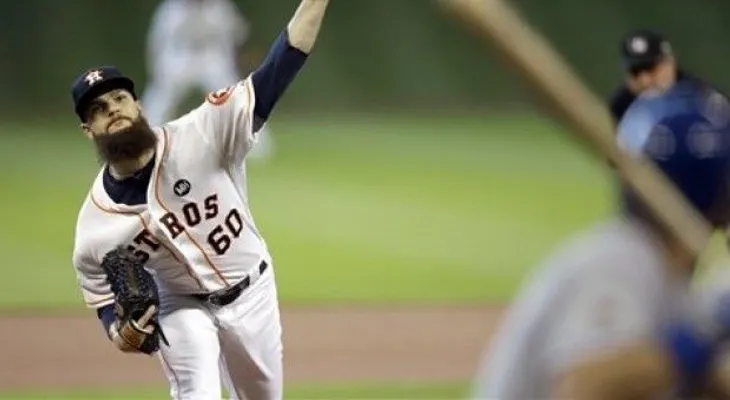 Keuchel, imbatible en casa; Astros toman ventaja ante Reales