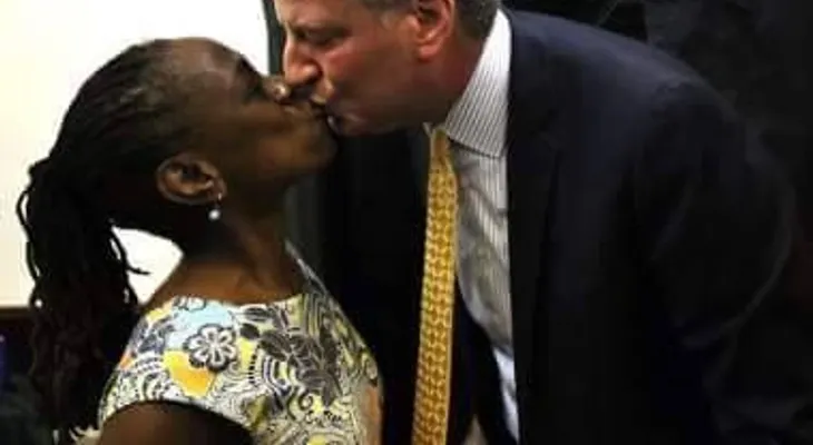 Dicen alcalde NY defiende haitianos, porque tiene una amante haitiana