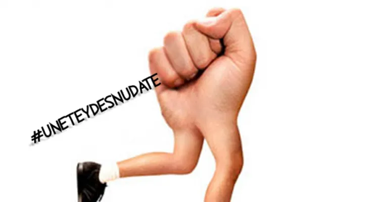Lanzan campaña "Únete y desnúdate" en protesta contra impuesto a la compra por Internet