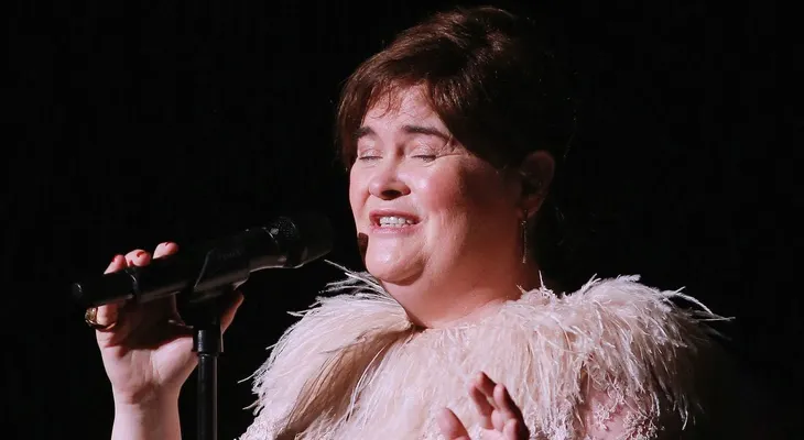 Susan Boyle reveló que fue víctima de una brutal agresión
