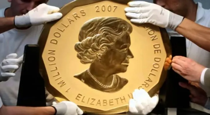 Roban una moneda de oro de un millón de dólares de un museo en Berlín