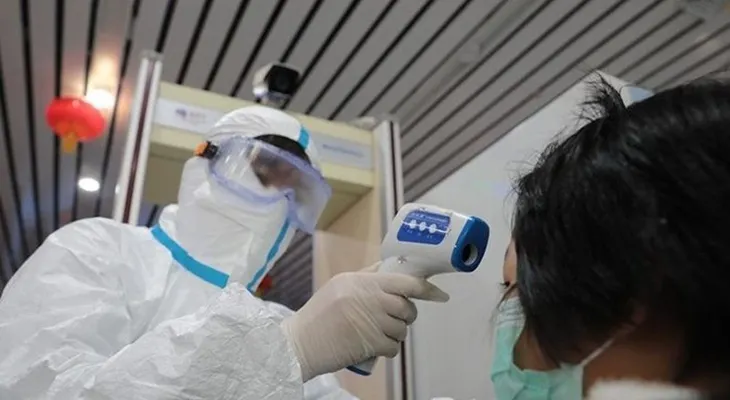 Aumentan a 722 los muertos por coronavirus en China; 34 mil 546 contagiados 