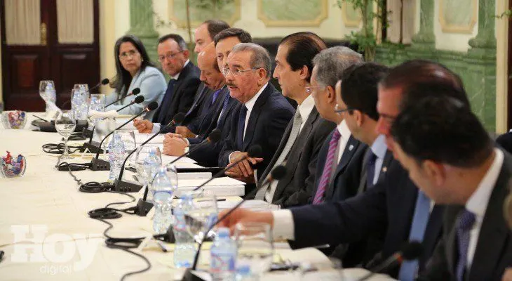 Gobierno y empresarios activan Mesa Presidencial para fomentar las exportaciones