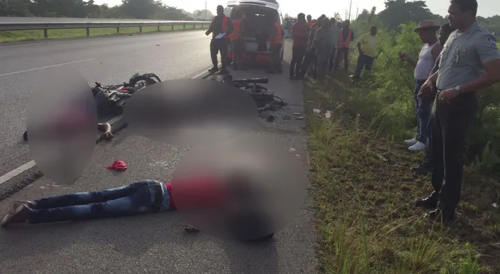Cuatro muertos y dos heridos en autovía El Coral