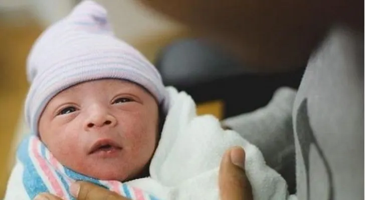 Félix Sánchez muestra foto de su hijo: "se siente increíble ser papá"