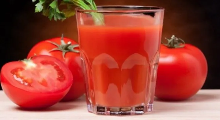 Jugo de tomate por las mañanas: ¿Conoces todos sus beneficios?