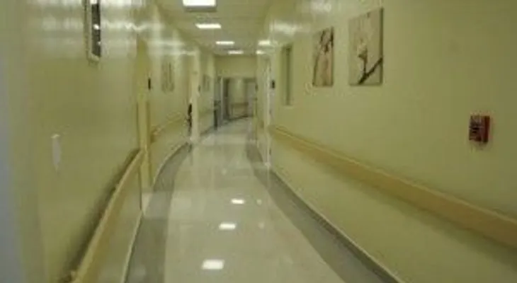 Una mujer deja abandonado a niño recién nacido 