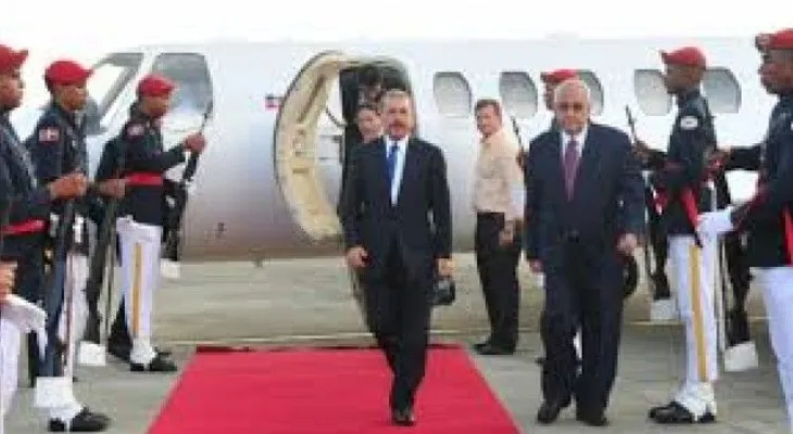 Presidente Medina llega a Venezuela para Cumbre Petrocaribe
