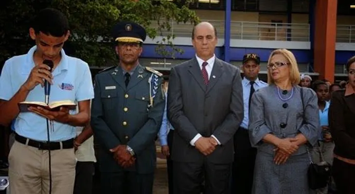 Minerd integrará a 800 jóvenes a la Policía Escolar 