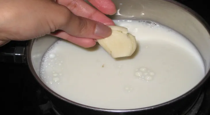 ¡Colocó ajo en la leche hirviendo y fue una salvación para toda la familia, entérate !
