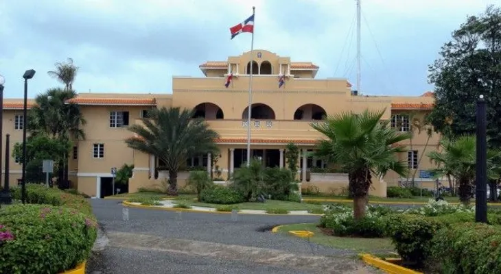 Danilo Medina se reúne con participantes en diálogo para solucionar crisis  en Venezuela