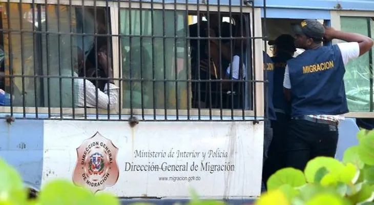 Conflicto: Católicos dominicanos advierten "nacionalismo" creciente por crisis con Haití