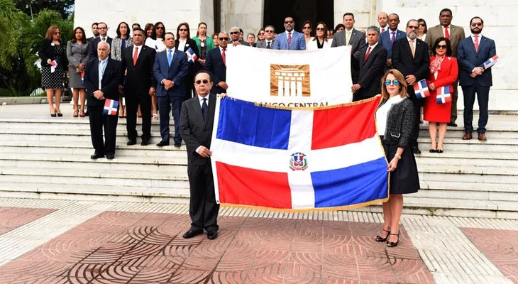 Gobernador del BC, Valdez Albizu insiste crecimiento economía favorezca sectores más necesitados