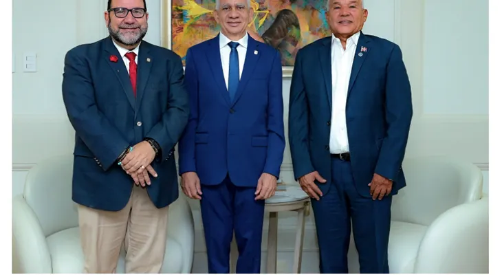 Ricardo de los Santos gestiona solución a problemática agua en Jima-Fantino