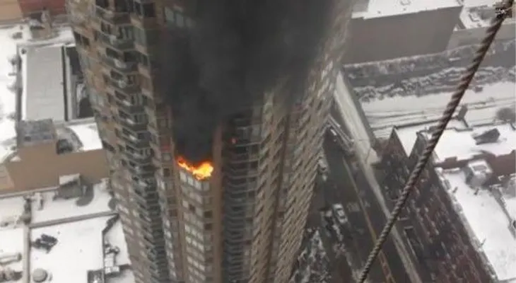 Incendio en rascacielos de NY; Un muerto y un herido 