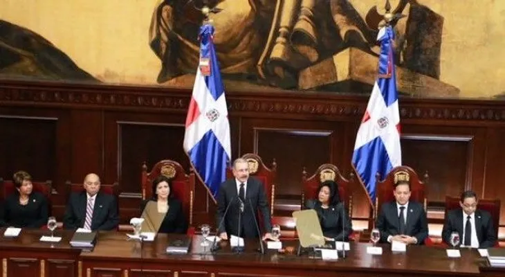 Los instantes cumbres y otros detalles del discurso de Medina