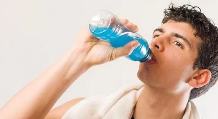 10 de las bebidas con más sodio