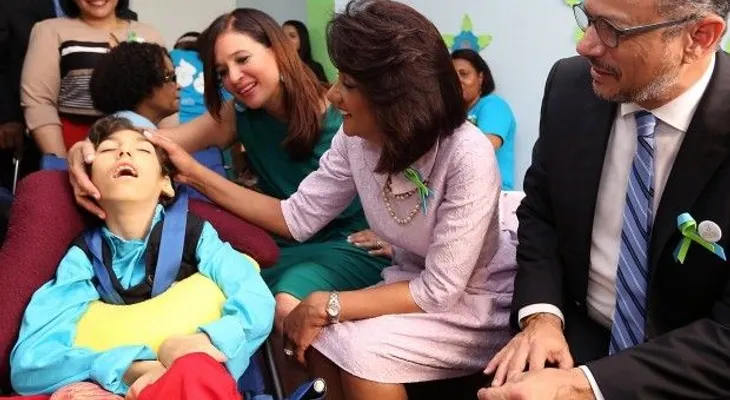 Reconocen Primera Dama en el Día Mundial de la Parálisis Cerebral