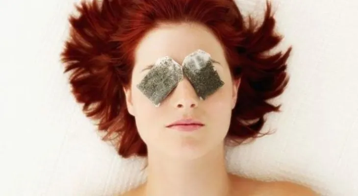 Cómo eliminar las bolsas debajo de los ojos