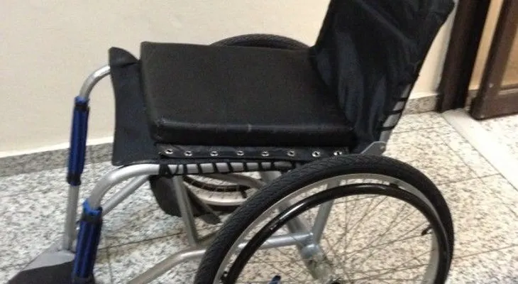 Apresan extranjero trató de transportar droga a NY en silla de ruedas
