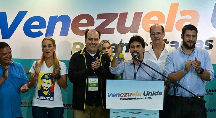 Oposición consigue mayor número de escaños en la Asamblea Nacional de Venezuela