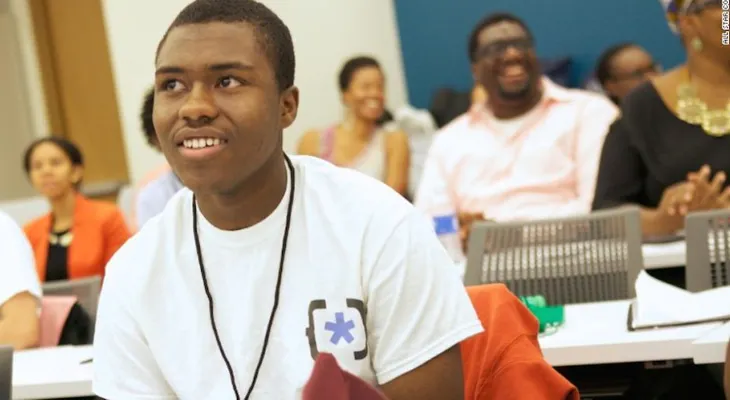 Una computadora cambió la vida de este adolescente de Harlem