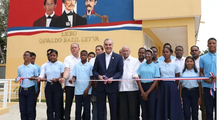 Abinader inaugura liceo en Pantoja y Caipi en Manoguayabo para 1,000 niños y adolescentes"