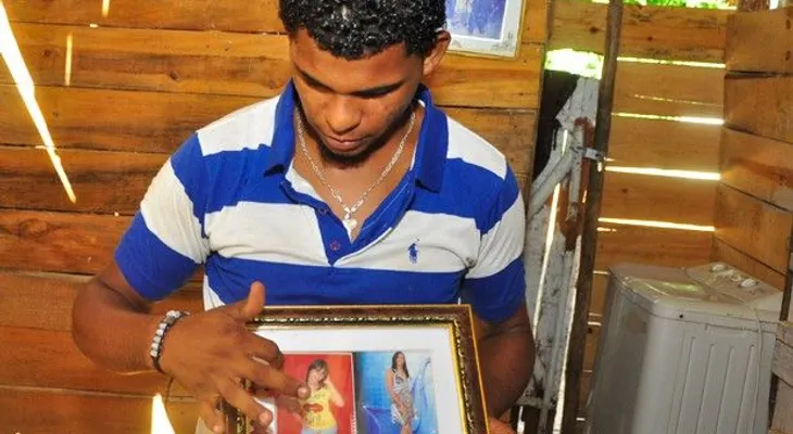 Vigilante mata a tiros su pareja, y encuentran hombre colgado en un árbol 