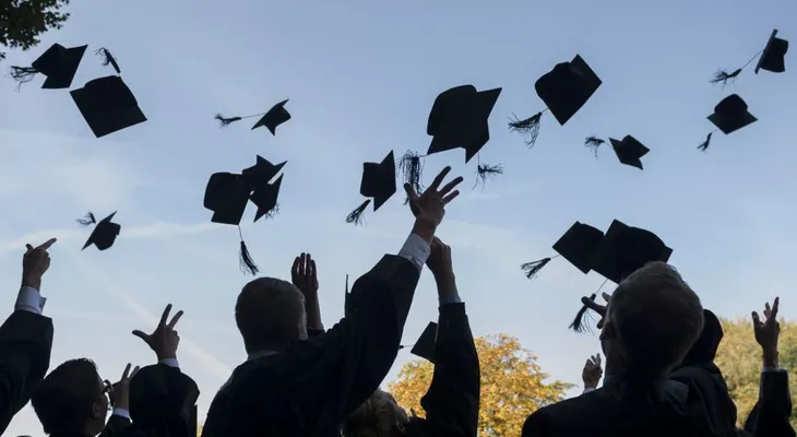 Las carreras más baratas que te permitirán ganar 70.000 dólares al año