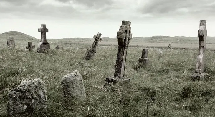 Exhuman cadáveres de vampiros en Polonia