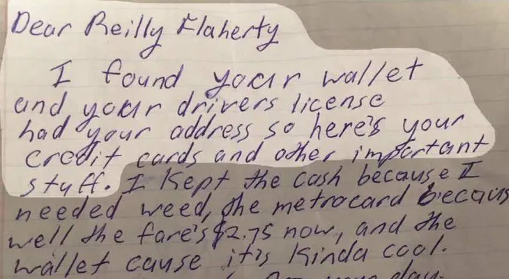 Hombre perdió su billetera y le devolvieron sus tarjetas junto a una graciosa nota que se volvió viral