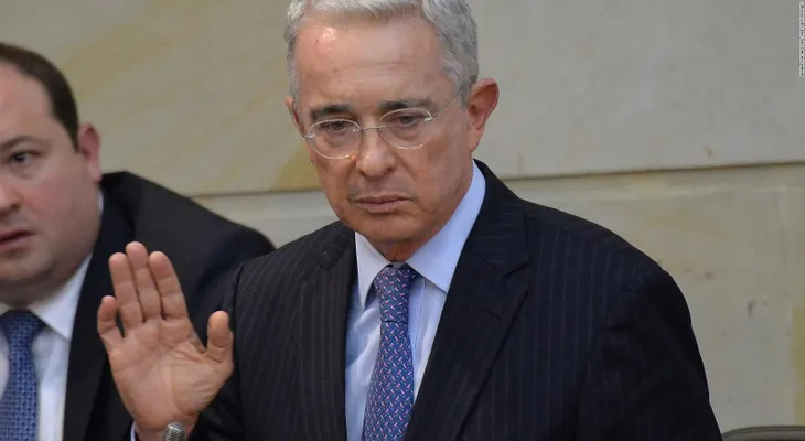 Álvaro Uribe ya entregó su carta de renuncia al Senado, según presidente del Congreso de Colombia