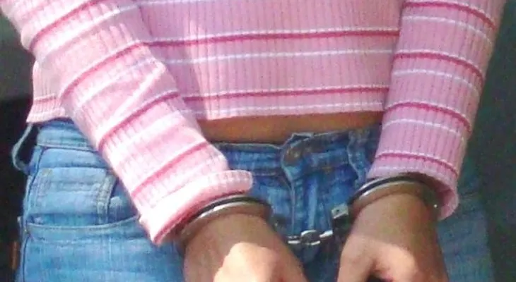 Acusan dominicana de mentir para encubrir novio que golpeó a su hijo