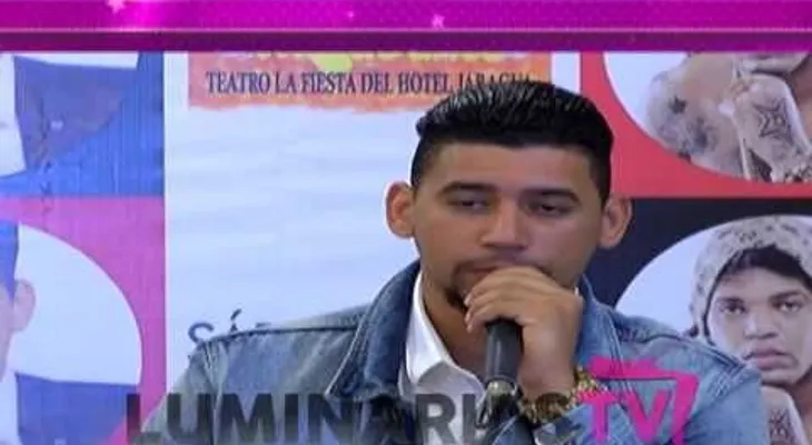  El Poeta Callejero con dificultad para hablar