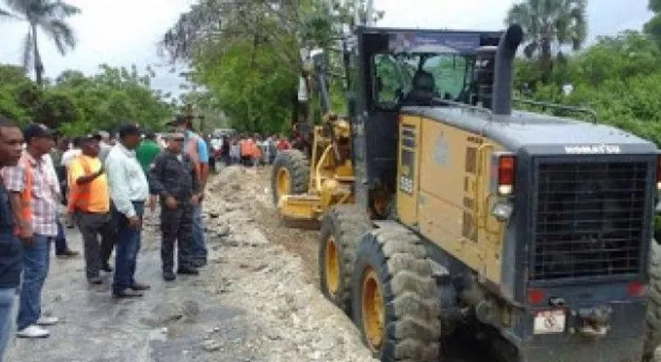 Obras Públicas restablece tránsito desde Barahona a Pedernales