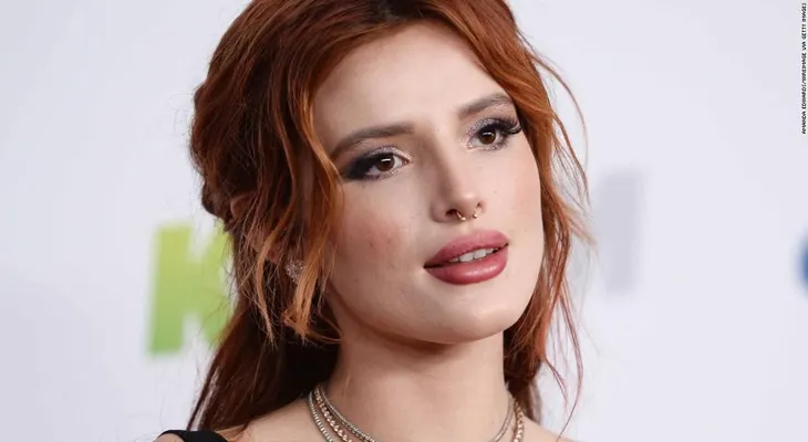 Bella Thorne recibe respaldo de sus fanáticos, tras revelar que fue víctima de abuso sexual