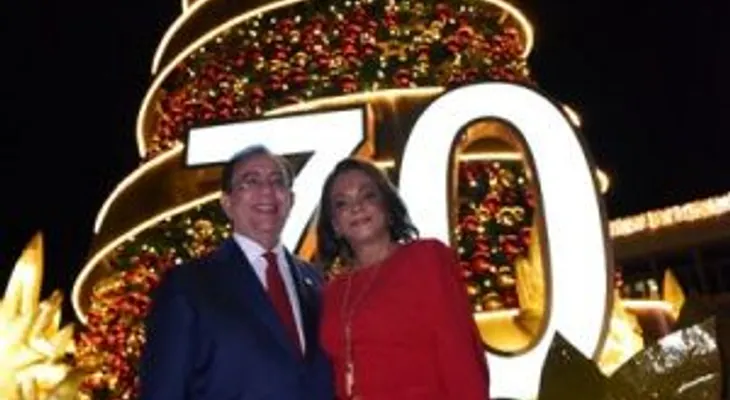 Banco Central enciende su tradicional Árbol Navideño, durante un alegre y emotivo acto