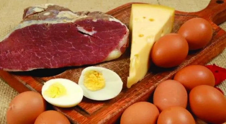 ¿Comer queso, carne y mantequilla realmente es malo para la salud?