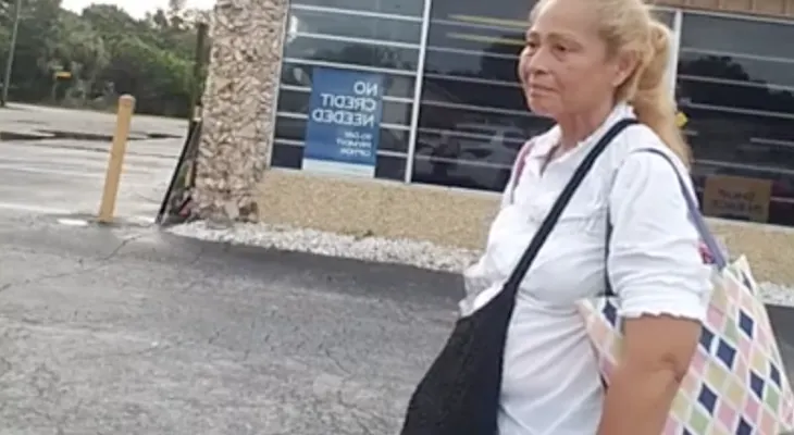 Una mujer con un horrible pasado frecuentaba su taller, y el mecánico tuvo un gesto que te sacará lágrimas 